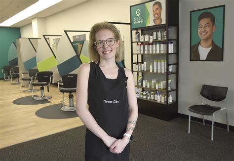 great clips salon near me|great clips evergreen.